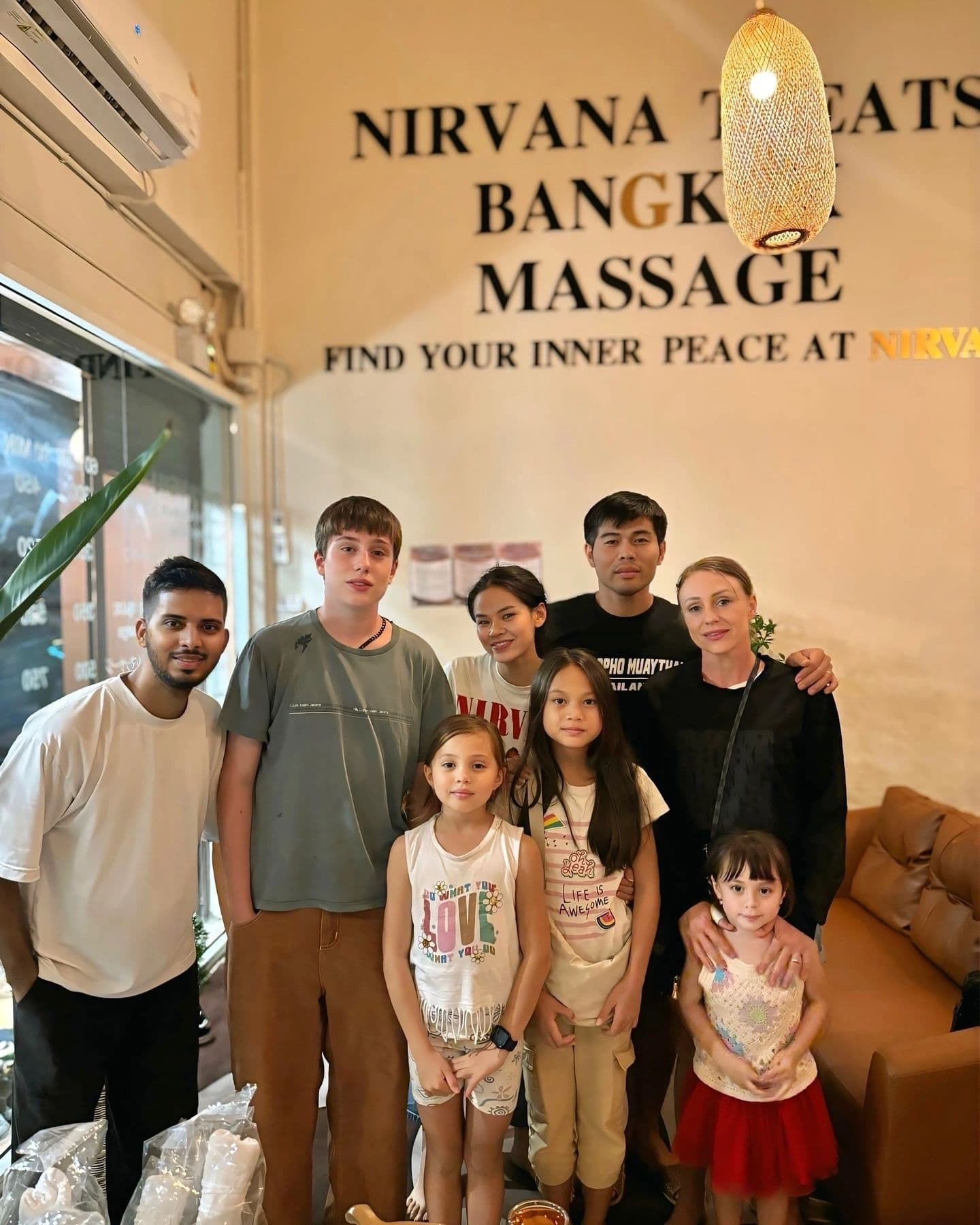 Nirvana Treats Bangkok Massage : Nirvana Treats 曼谷 按摩 — Thai massage in Sukhumvit, Bangkok