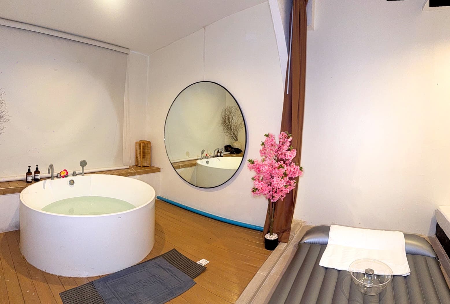 Rina spa Nuru massage Bangkok ヌルマッサージ massage shop photo 8